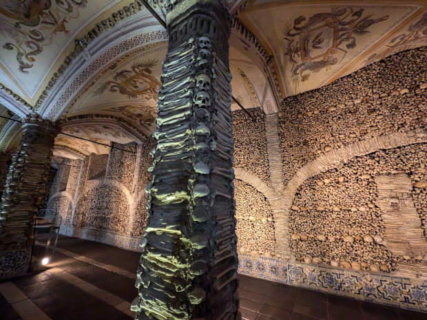 Capela dos Ossos, Ėvora, Alentejo