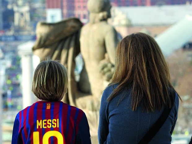 Turen over de Plaça d’ Espanya, dromen van een voetbalheld.